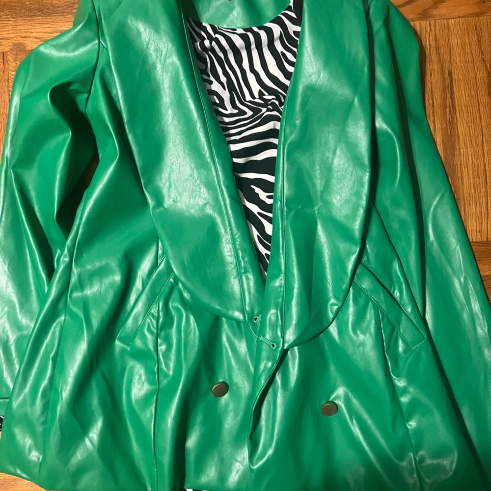 Brand label green blazer